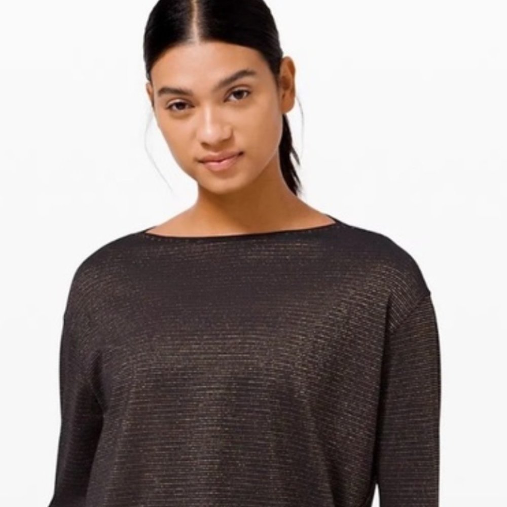 LULULEMON Black and Gold Lululemon Shine shirt Limited Edition